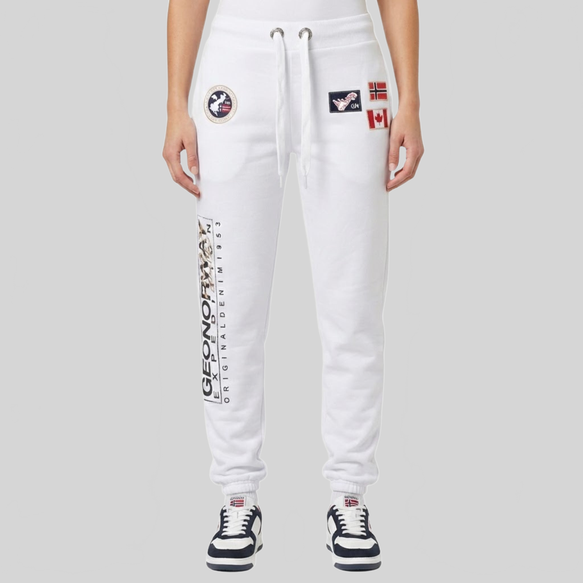 geographical-norway-madock-herren-jogginghose-wei-mit-taschen-print image 1