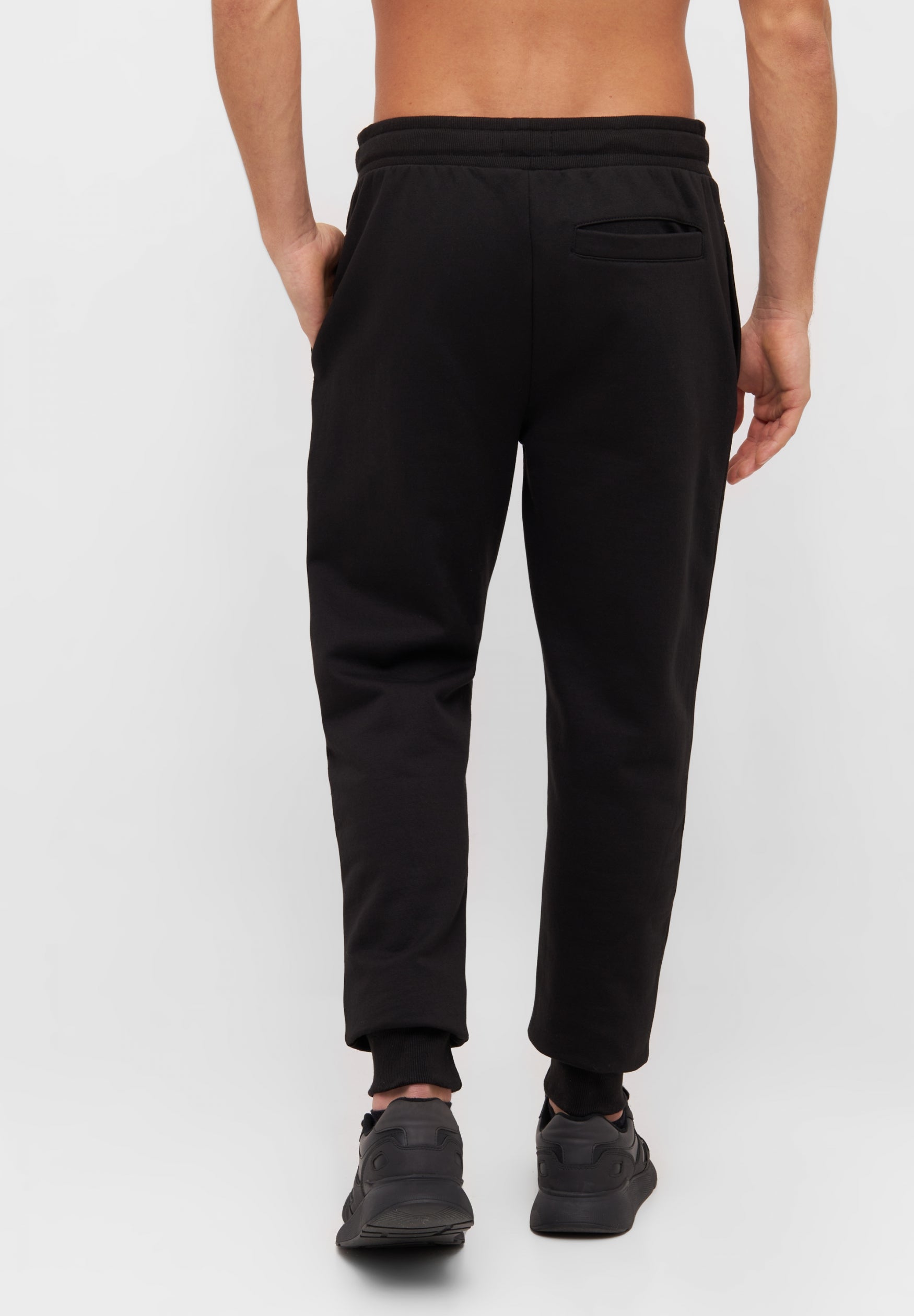bench-gardam-jogginghose-herren-sweathose-black image 3