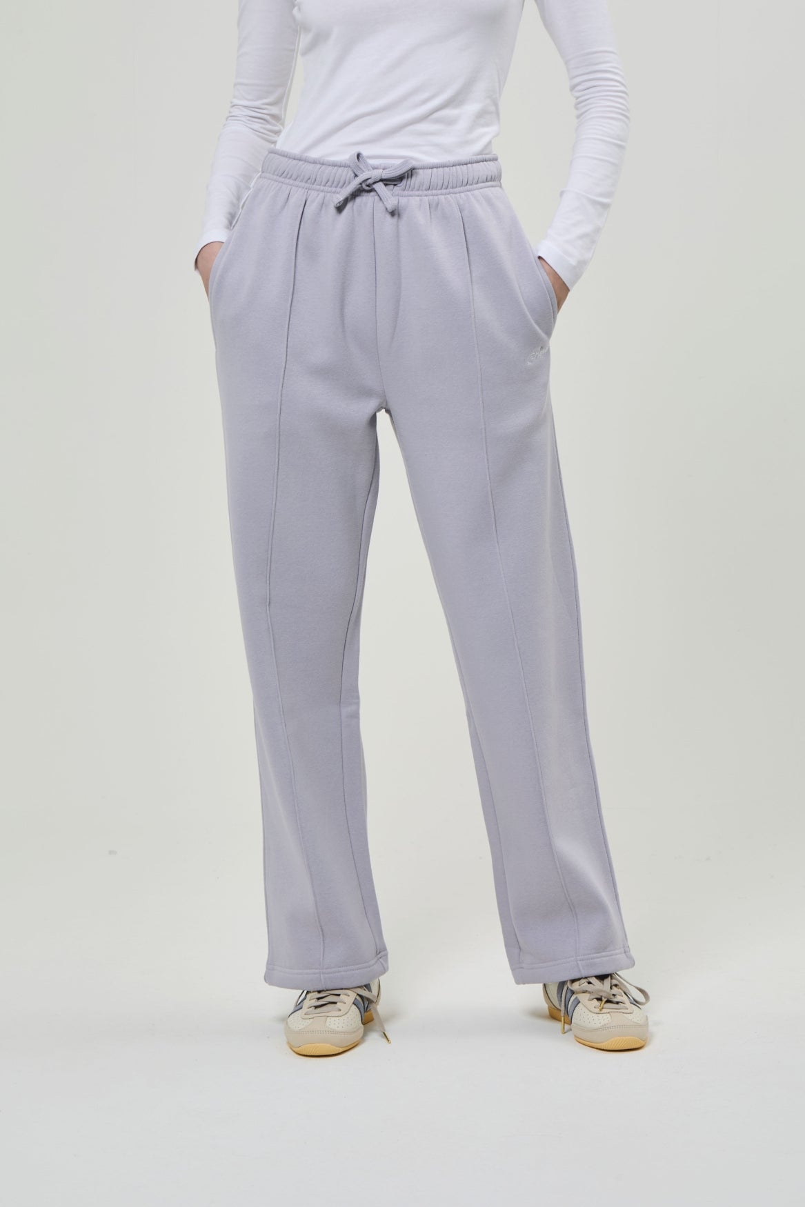 bench-embla-jogginghose-damen-ecru-slim-fit image 7
