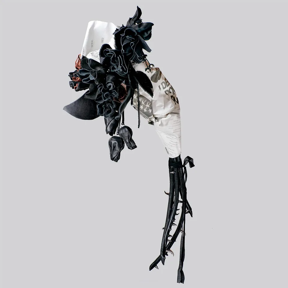 milk-of-lime-leather-bouquet-lederstrau-made-to-order image 1