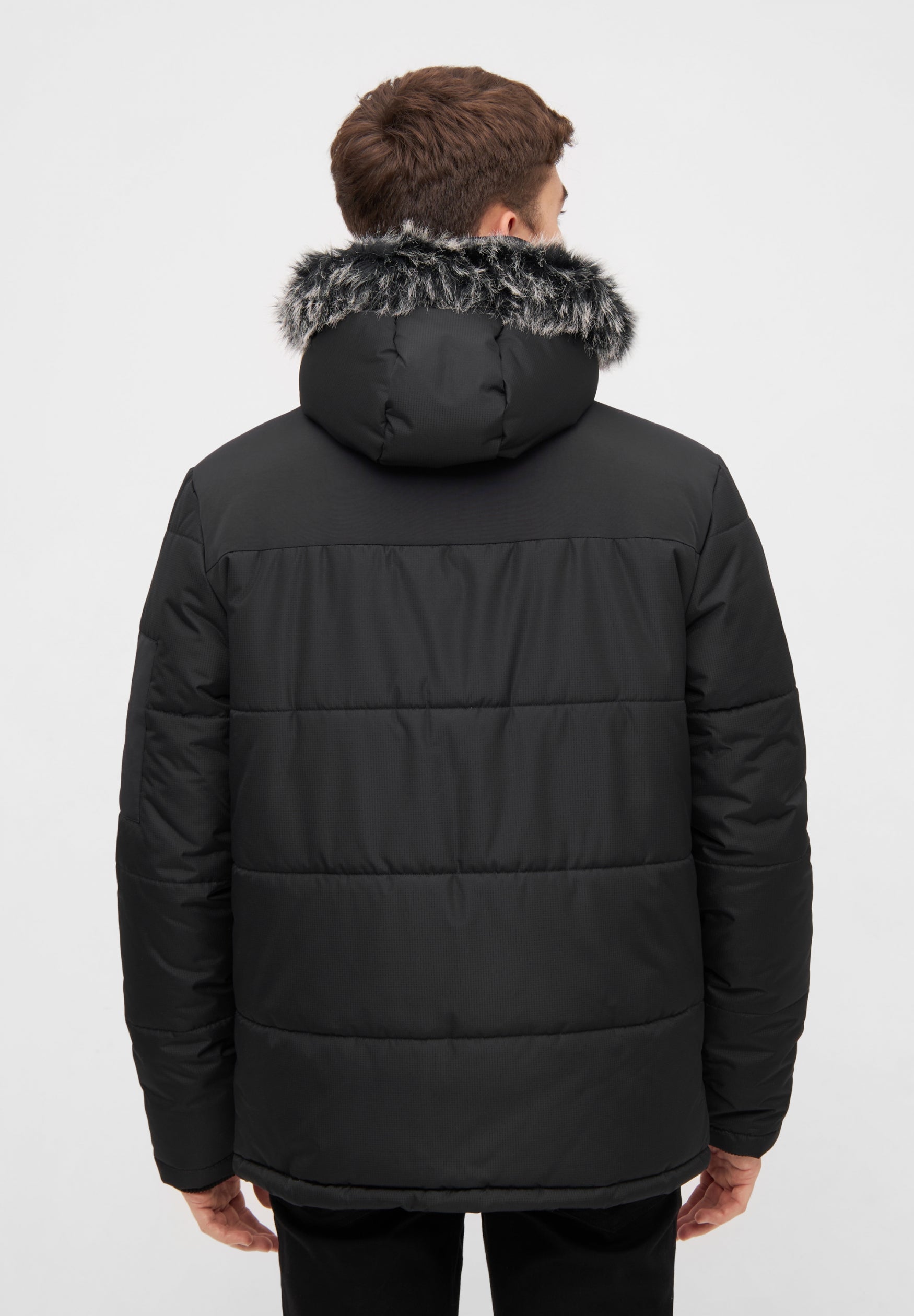 bench-tillor-herren-winterparka-black-kapuze image 3